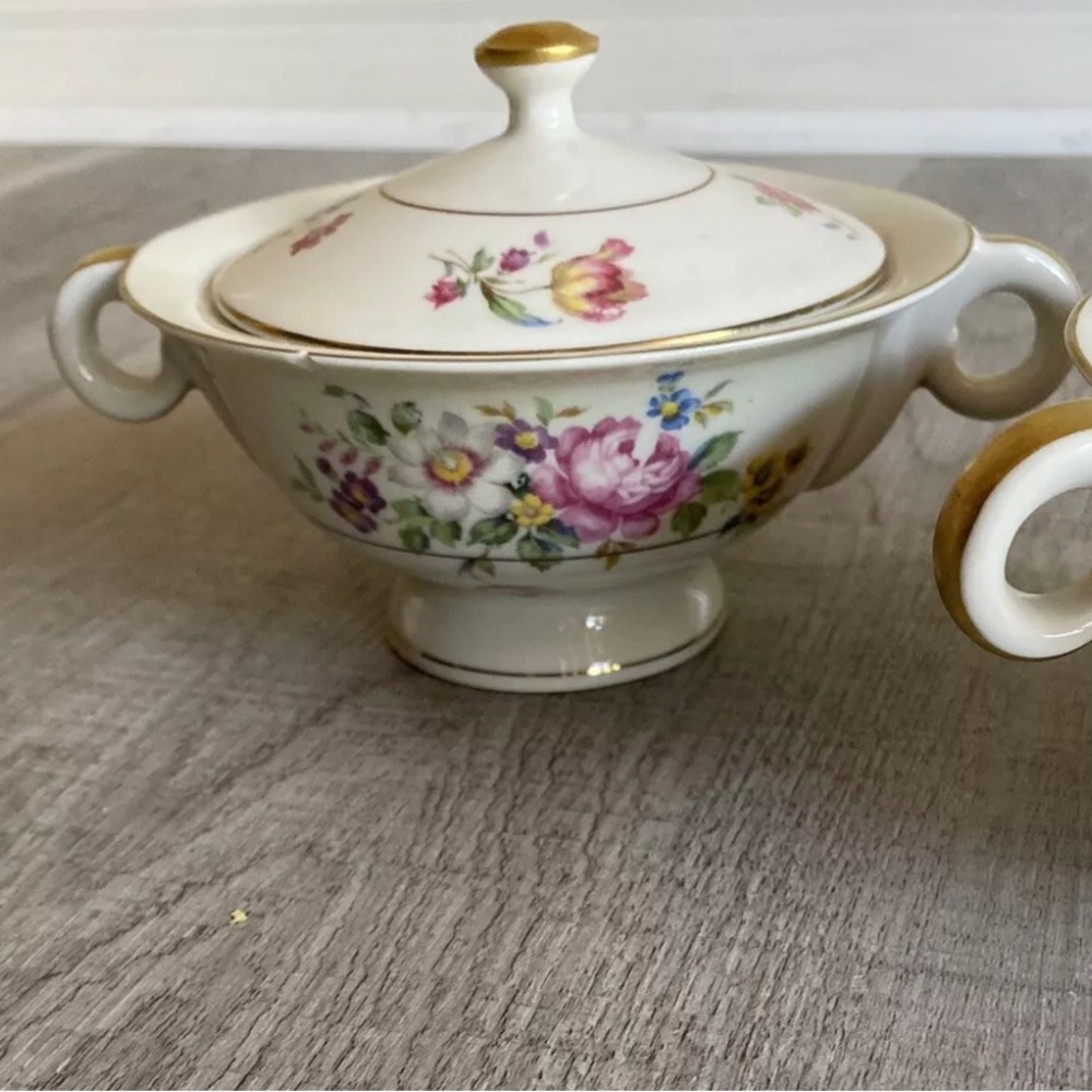 Theodore Haviland Pasadena Floral Sugar Bowl With Lid  EC Made In USA